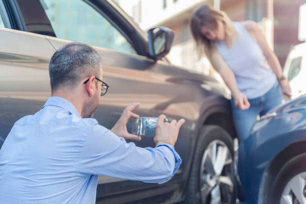 Professional Sr22 Insurance technician working in Golden Glades, FL